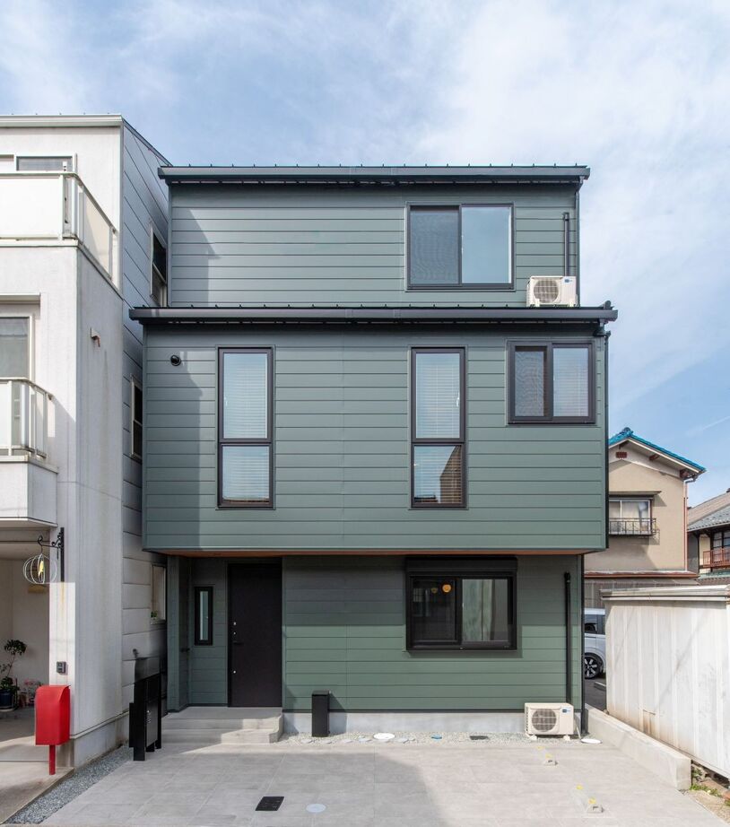 クライツ 【滋賀県｜3000万円台｜3階建｜間取り】20坪台の土地でも二世帯（5人家族）がのびのびと暮らせる家の建築実例画像