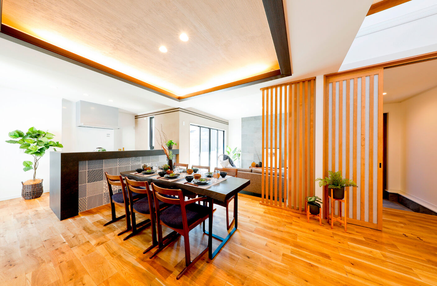 野村工務店 モダンなデザインと生活しやすい機能性を両立。音楽や映像を楽しむ防音室のある家の建築実例画像3