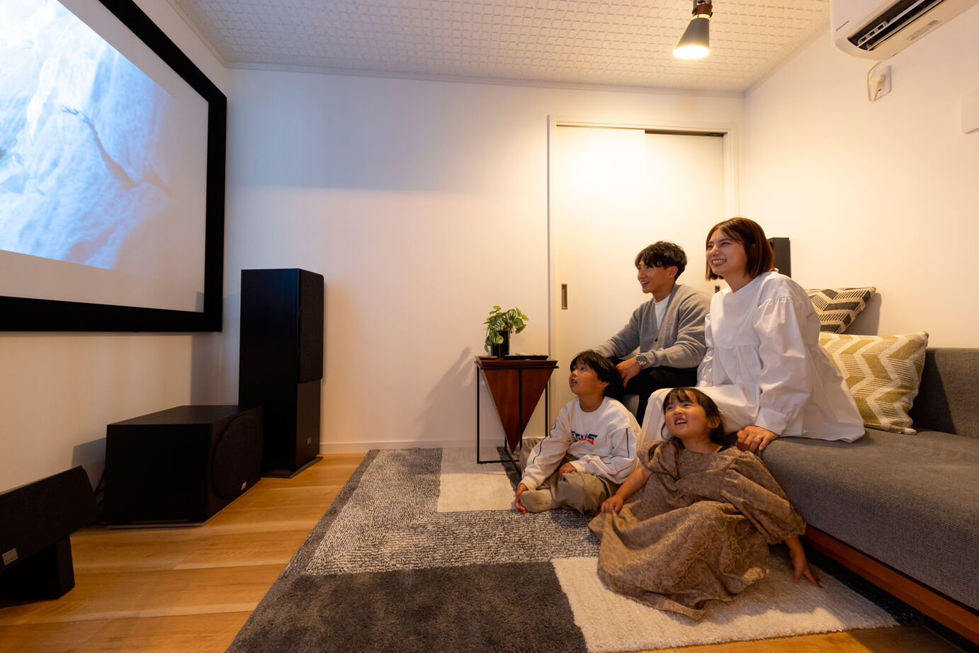 野村工務店 モダンなデザインと生活しやすい機能性を両立。音楽や映像を楽しむ防音室のある家の建築実例画像9