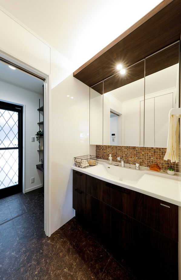 野村工務店 平屋風の風格ある外観と、ワンフロア完結の間取り。プライベート感のある大空間LDKの建築実例画像14