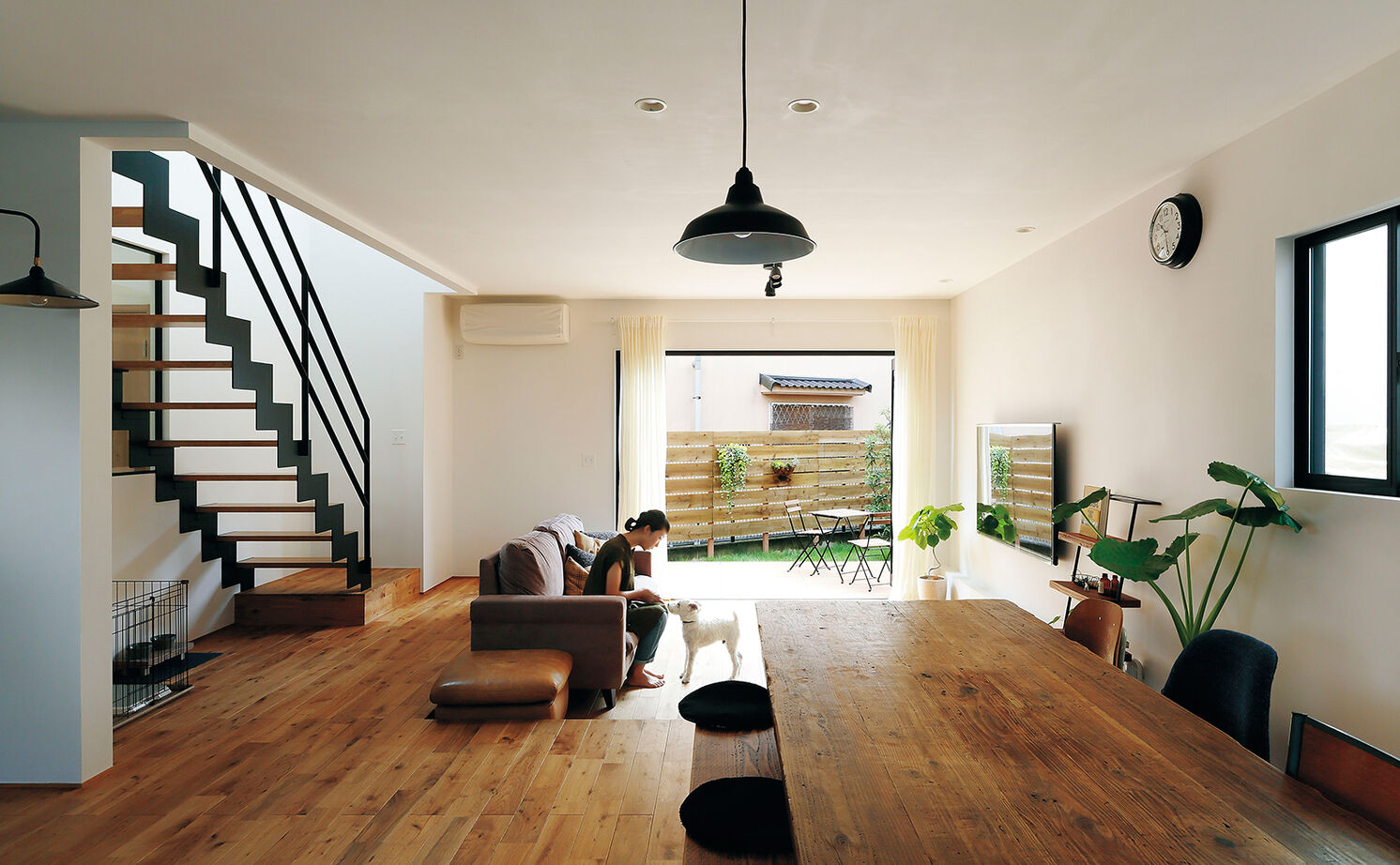 野村工務店 大好きなインテリアに囲まれた約28畳のLDKで、子どもや愛犬と過ごす豊かな家時間の建築実例画像4