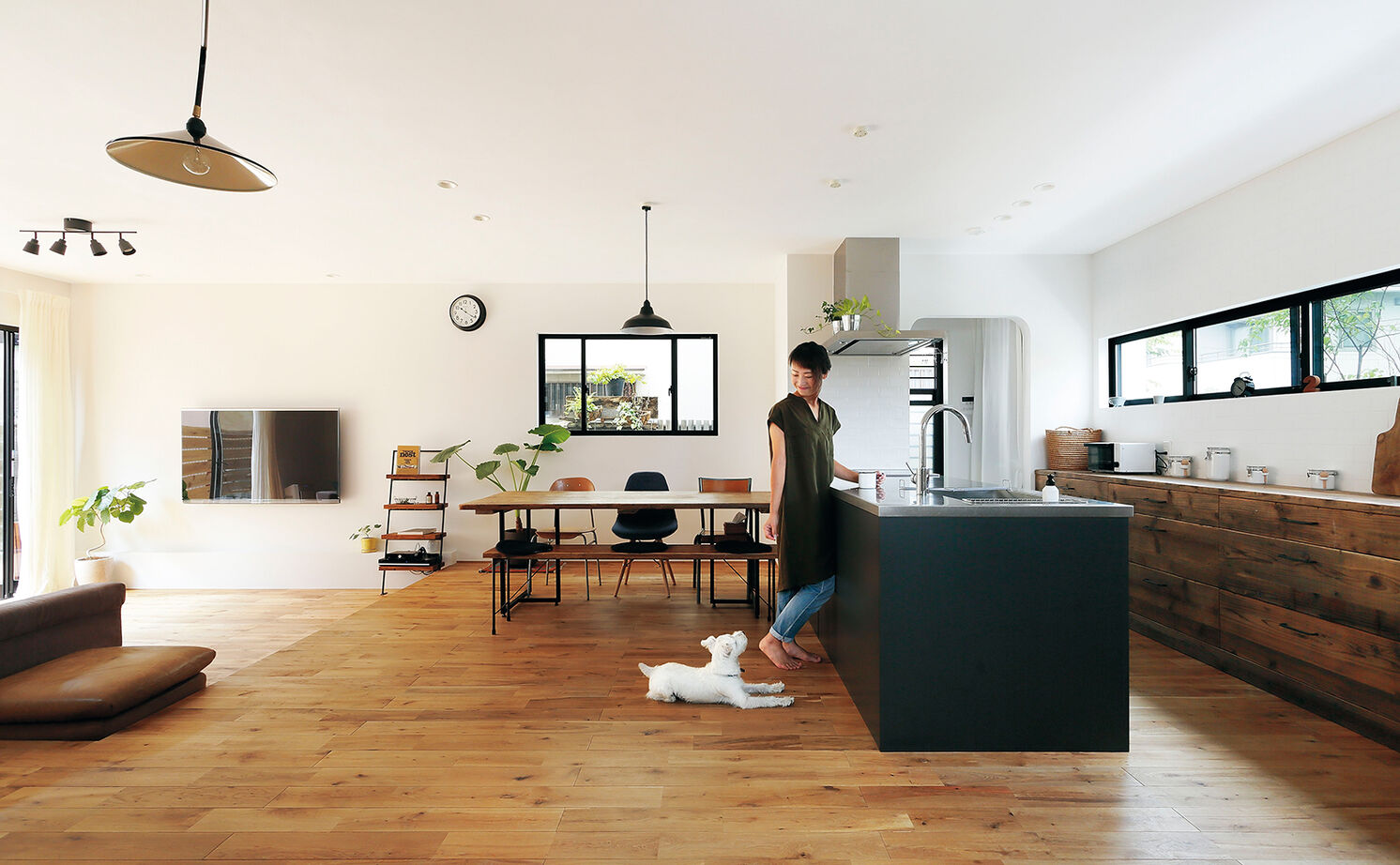 野村工務店 大好きなインテリアに囲まれた約28畳のLDKで、子どもや愛犬と過ごす豊かな家時間の建築実例画像9