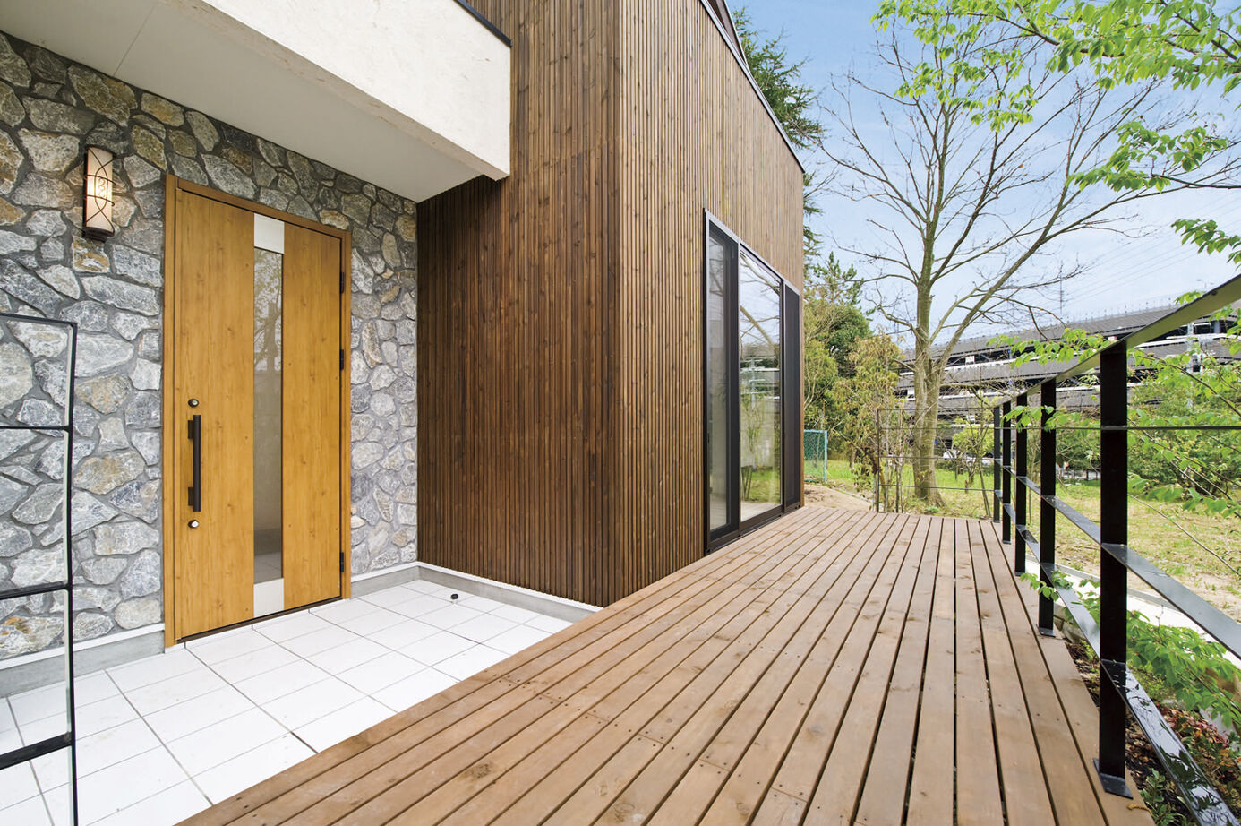 野村工務店 日常を非日常に。豊かな木々に囲まれ、プライベート感あふれる別荘のような家でゆったりリラックスの建築実例画像7