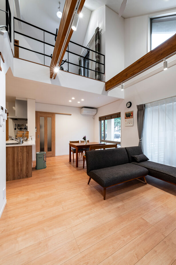 野村工務店 平屋感覚の住み心地で今も将来も安心！キャンプ好きのご家族が愛犬と暮らす、ドッグランのある家の建築実例画像4