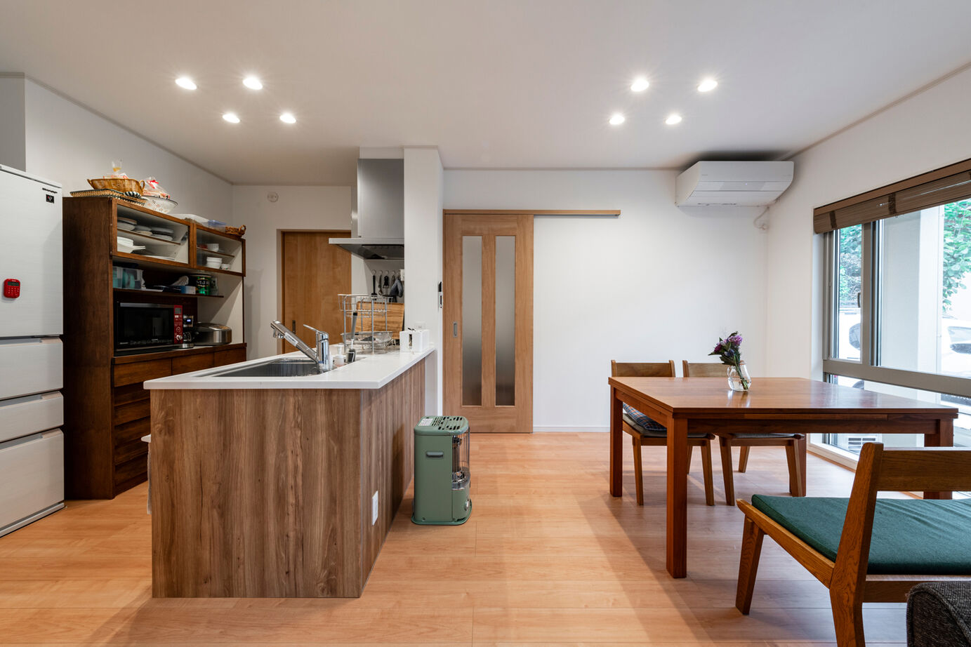 野村工務店 平屋感覚の住み心地で今も将来も安心！キャンプ好きのご家族が愛犬と暮らす、ドッグランのある家の建築実例画像7