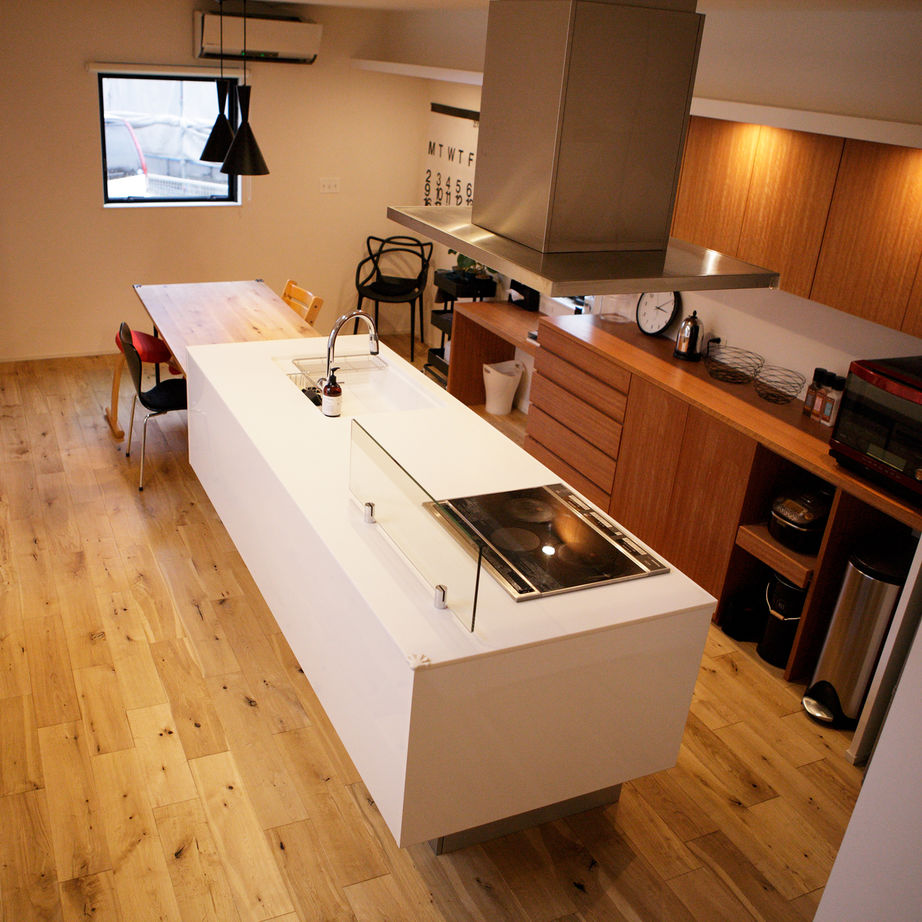 ディー・アンド・エイチ 【福岡/吹抜け/ウッドデッキ/高気密高断熱】憧れのアイランドキッチン　家族がどこにいても気配がわかるの建築実例画像2