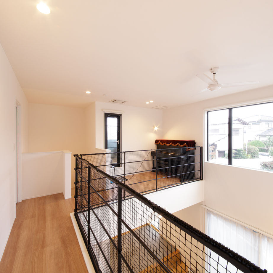 ディー・アンド・エイチ 【福岡/吹抜け/ウッドデッキ/高気密高断熱】憧れのアイランドキッチン　家族がどこにいても気配がわかるの建築実例画像8