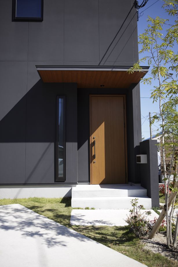 ディー・アンド・エイチ 【福岡/吹抜け/高気密高断熱/家事スペース】憧れのアイランドキッチン　寒さを感じない外断熱の家の建築実例画像2