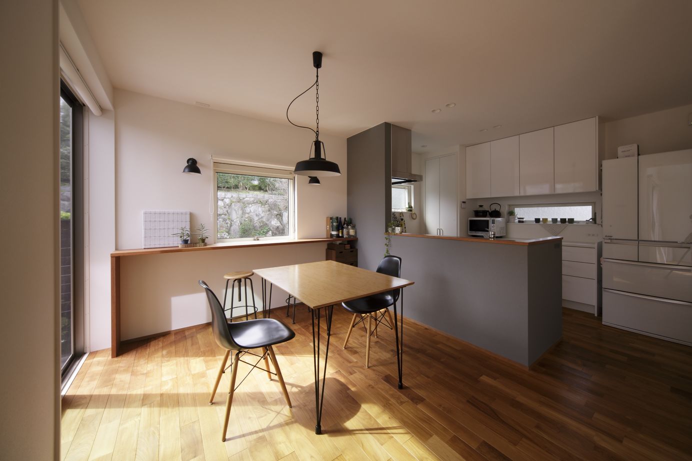 ディー・アンド・エイチ 【福岡/吹抜け/ウッドデッキ/高気密高断熱/WIC/パントリー】宿泊体験で外断熱の魅力を実感の建築実例画像4