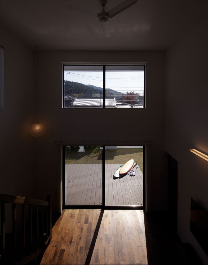 ディー・アンド・エイチ 【糟屋郡/吹抜け/ウッドデッキ/高気密高断熱】ウッドデッキでお勉強！ステイホームもみんなで楽しくの建築実例画像2