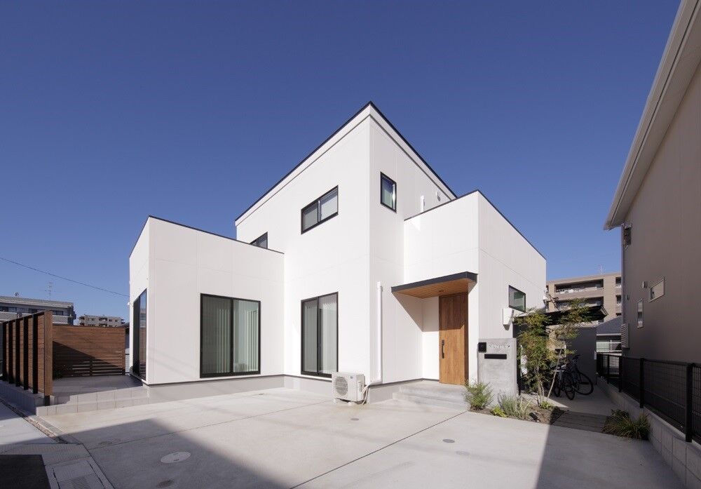 ディー・アンド・エイチ 【福岡市/高気密高断熱/WIC/パントリー/収納充実】外断熱が叶えるデザイン×快適性の建築実例画像2