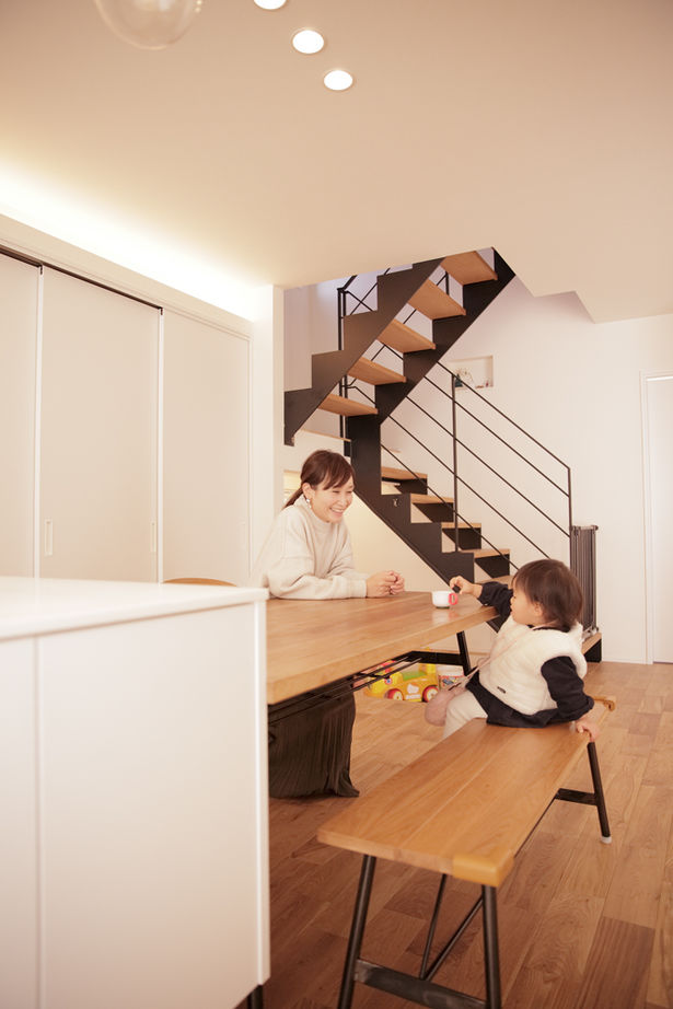 ディー・アンド・エイチ 【福岡市/高気密高断熱/WIC/パントリー/収納充実】外断熱が叶えるデザイン×快適性の建築実例画像3