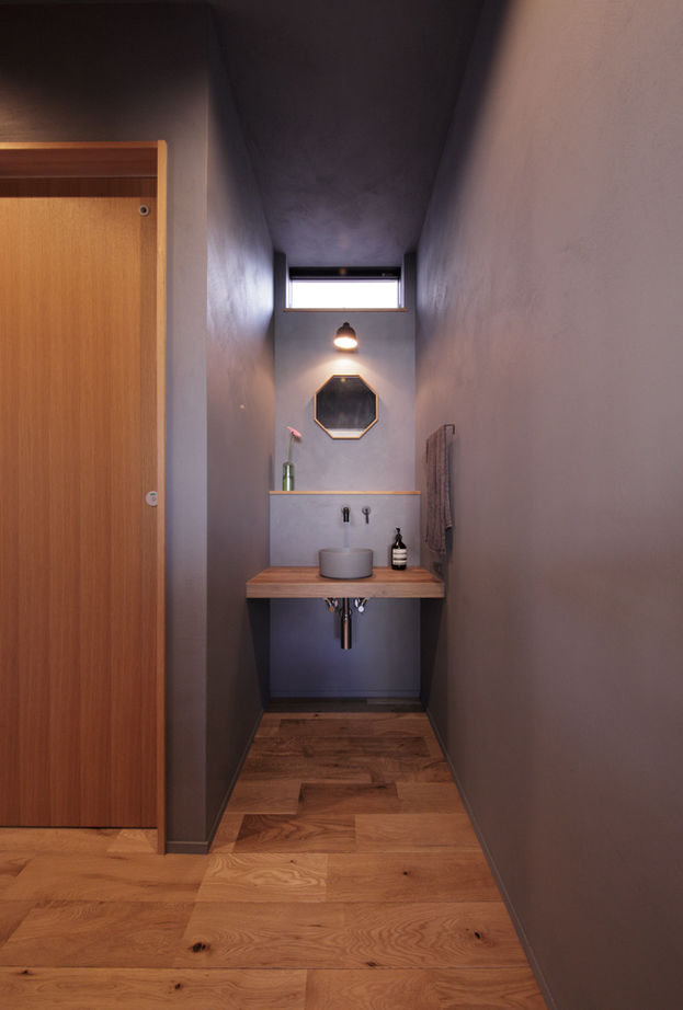 ディー・アンド・エイチ 【福岡/吹抜け/高気密高断熱/土間】家族や友人とつながる大空間　吹抜け＋土間があるリビングの建築実例画像3