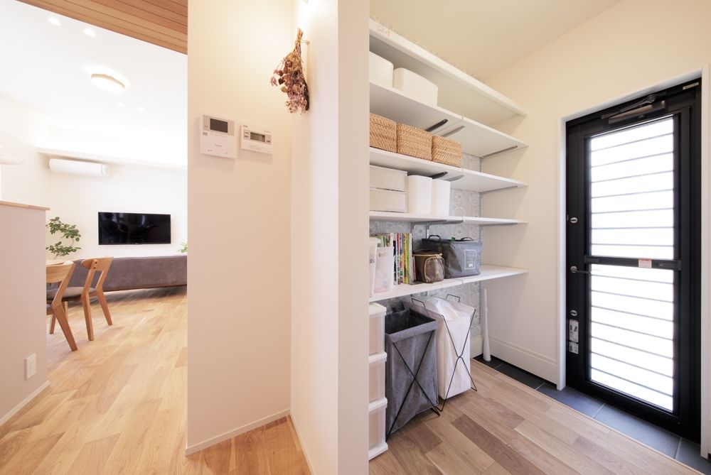 ディー・アンド・エイチ 【福岡/平屋/高気密高断熱/収納充実/ウッドデッキ】豊富な収納や小上がりスペースなど工夫満載の平屋の家の建築実例画像5