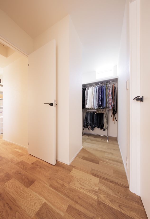 ディー・アンド・エイチ 【福岡/平屋/高気密高断熱/収納充実/ウッドデッキ】豊富な収納や小上がりスペースなど工夫満載の平屋の家の建築実例画像6