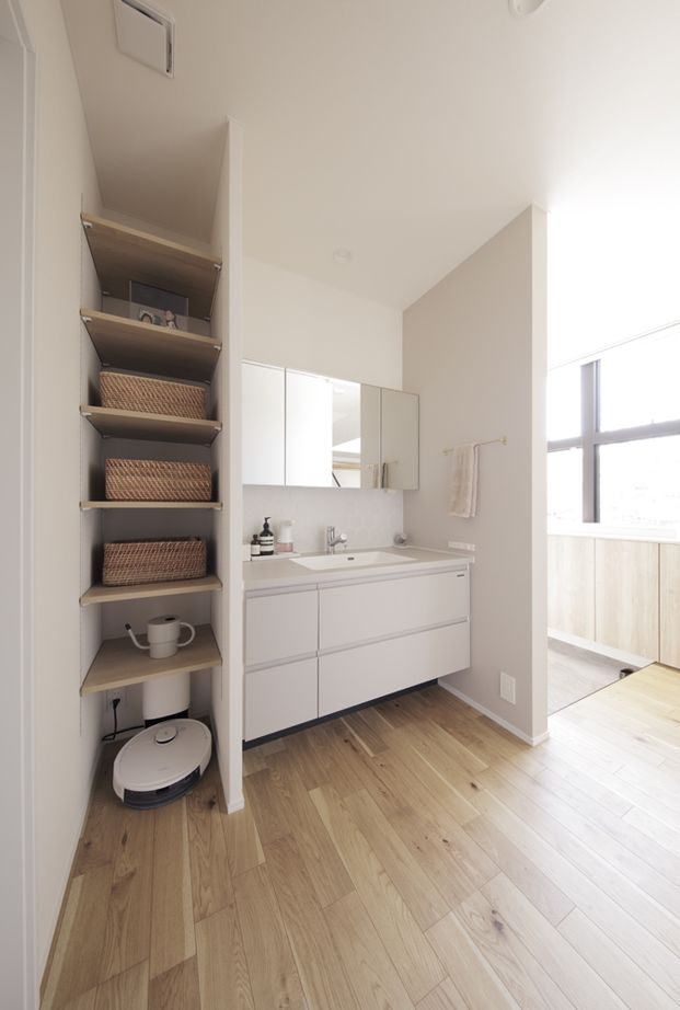 ディー・アンド・エイチ 【福岡市/吹抜け/高気密高断熱/収納充実】土地形状の有効活用により叶えた高気密高断熱の吹抜け大空間の家の建築実例画像9