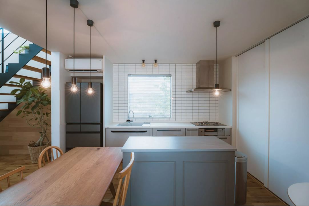 ディー・アンド・エイチ 【2階建て/吹抜け/店舗兼用】ヨガスタジオと住まいの建築実例画像4