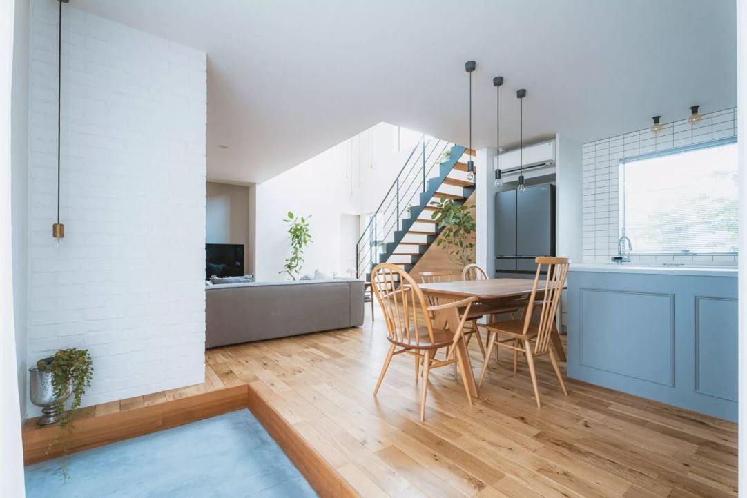 ディー・アンド・エイチ 【2階建て/吹抜け/店舗兼用】ヨガスタジオと住まいの建築実例画像6