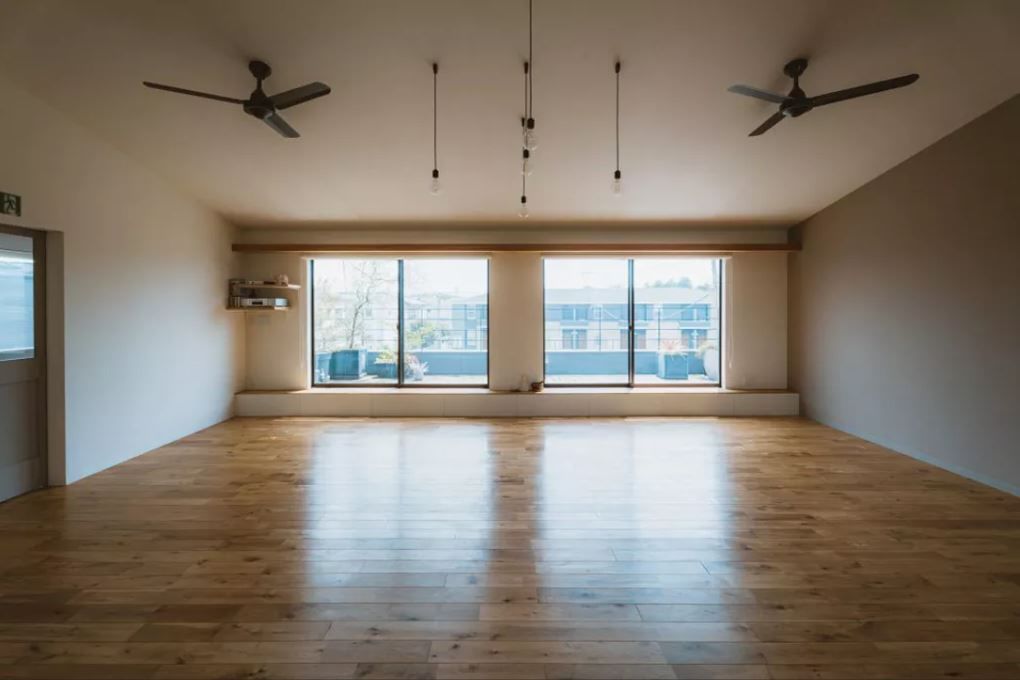 ディー・アンド・エイチ 【2階建て/吹抜け/店舗兼用】ヨガスタジオと住まいの建築実例画像7