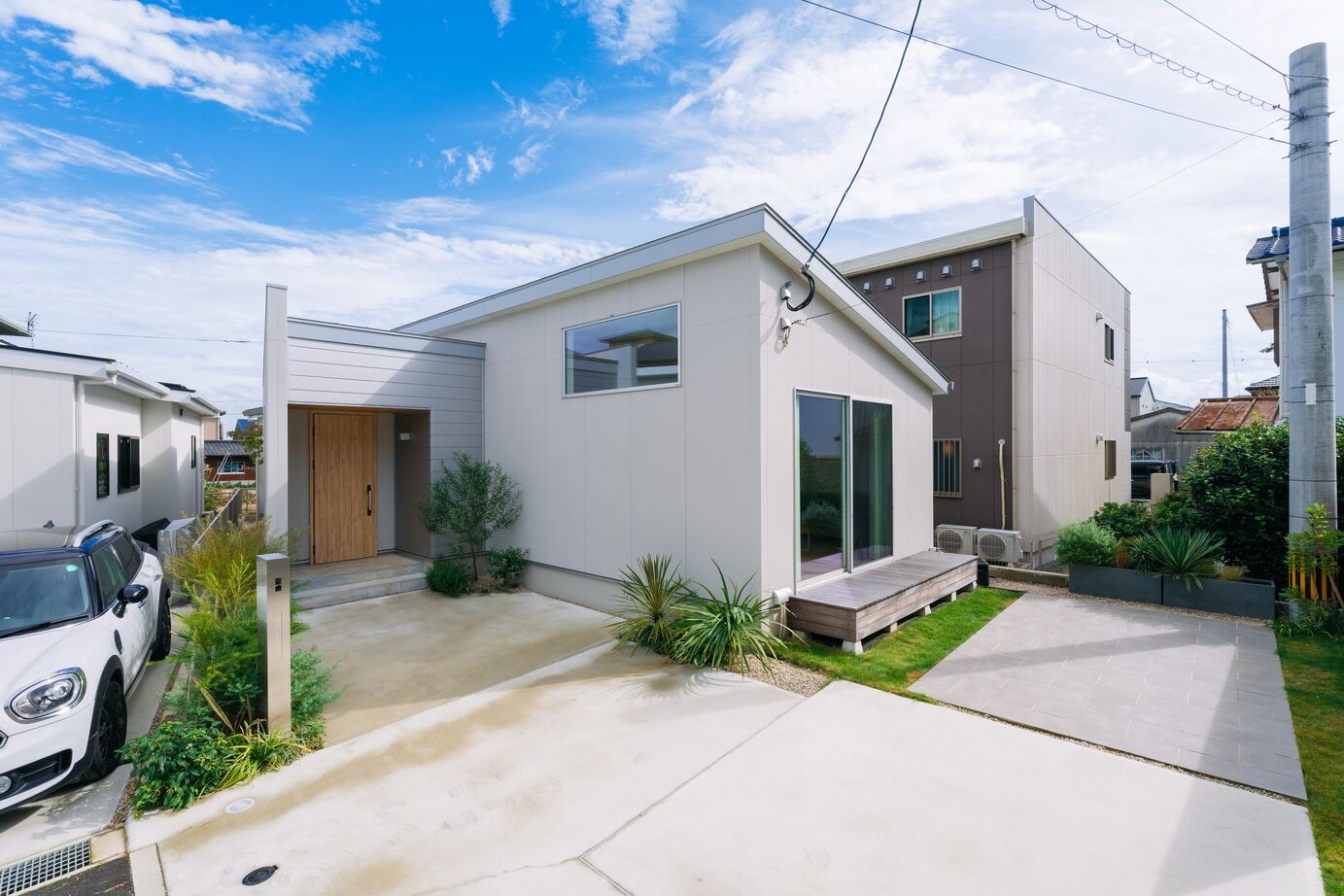 ディー・アンド・エイチの建築実例画像