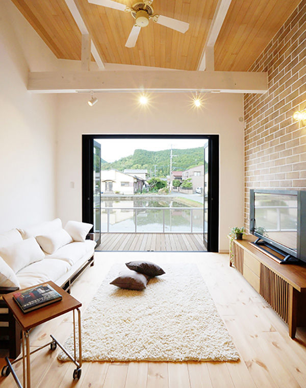 KASHII DESIGN HOME / 香椎建設 【2000～2499万円/平屋/店舗付き住宅/3LDK】真っ白な漆喰が映える。アメリカンスタイルのスイーツショップの建築実例画像5