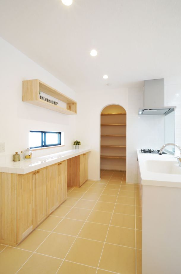 KASHII DESIGN HOME / 香椎建設 【2000～2499万円/平屋/テラス】一目惚れから始まった家づくり。天然石の屋根に魅了されたフラットな暮らしの建築実例画像7