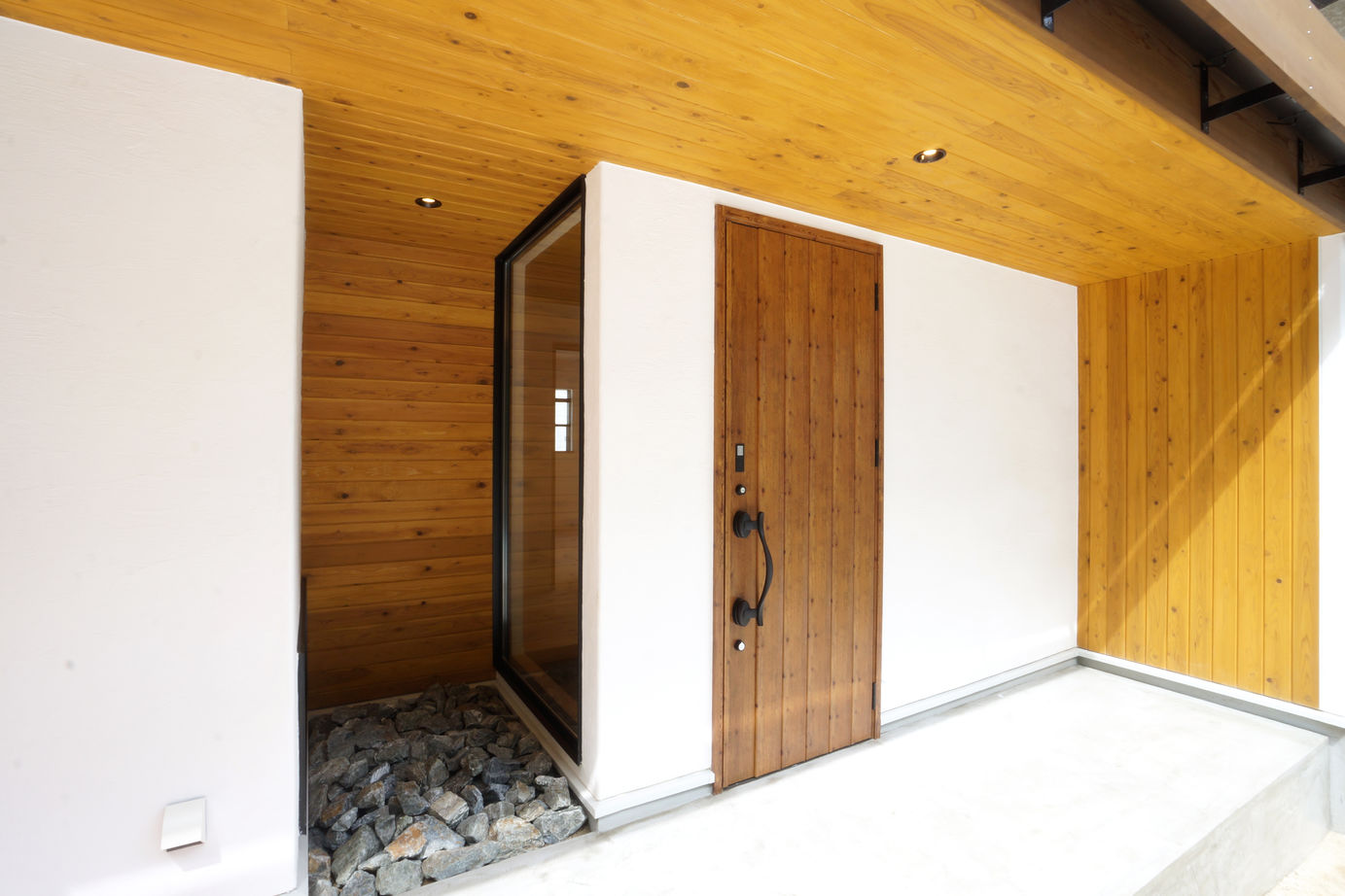 KASHII DESIGN HOME / 香椎建設 【2000～2499万円/平屋/テラス】一目惚れから始まった家づくり。天然石の屋根に魅了されたフラットな暮らしの建築実例画像10