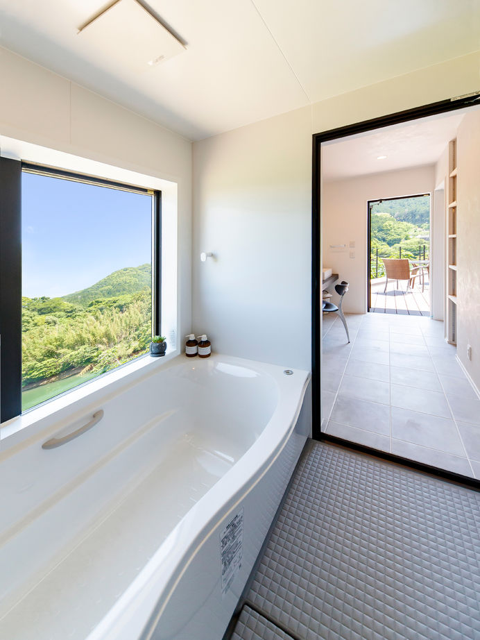 KASHII DESIGN HOME / 香椎建設 【2000～2499万円/二階リビング/バルコニー】目の前の大自然を独り占め。アウトドアを楽しむ眺望のいい家の建築実例画像9