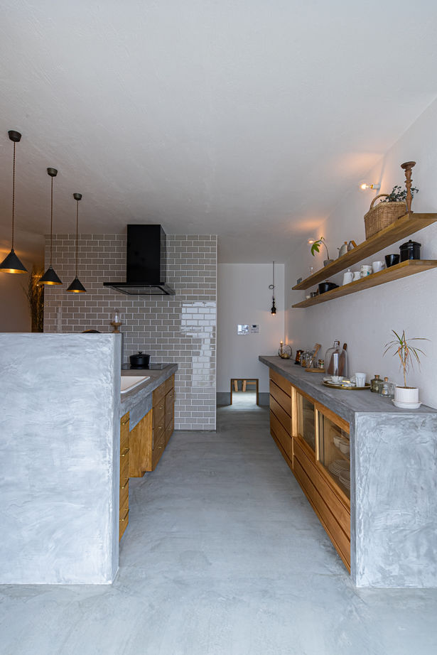 KASHII DESIGN HOME / 香椎建設 【間取り図有/3LDK/39.8坪】外観も内観もこだわりがいっぱい！「simple雑貨店」がテーマの土間の家の建築実例画像4