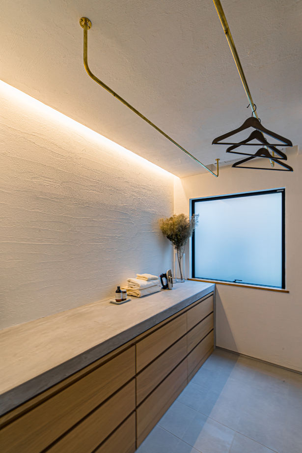 KASHII DESIGN HOME / 香椎建設 【間取り図有/3LDK/39.8坪】外観も内観もこだわりがいっぱい！「simple雑貨店」がテーマの土間の家の建築実例画像7