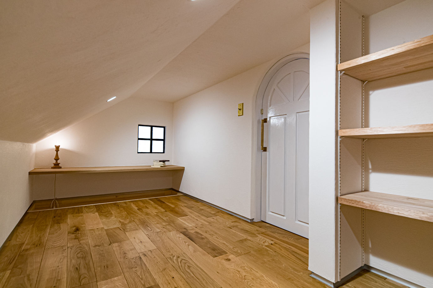 KASHII DESIGN HOME / 香椎建設 【間取り図有/3LDK/39.8坪】外観も内観もこだわりがいっぱい！「simple雑貨店」がテーマの土間の家の建築実例画像9