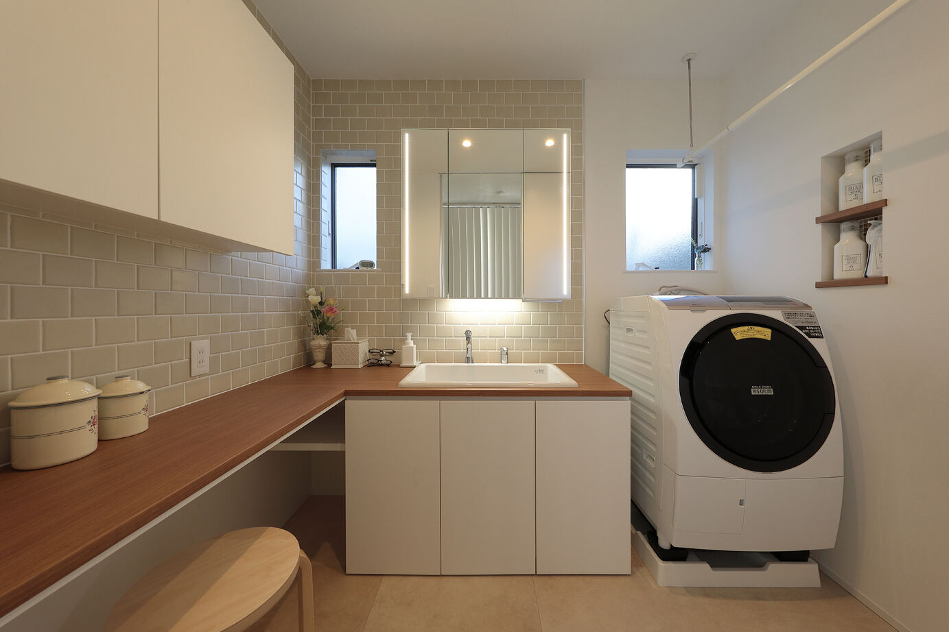 マスケン 【中庭あり/50.9坪/4,000万円～】ガレージ・ＬＤＫ・中庭・寝室。４空間がつながるコートハウスの建築実例画像9