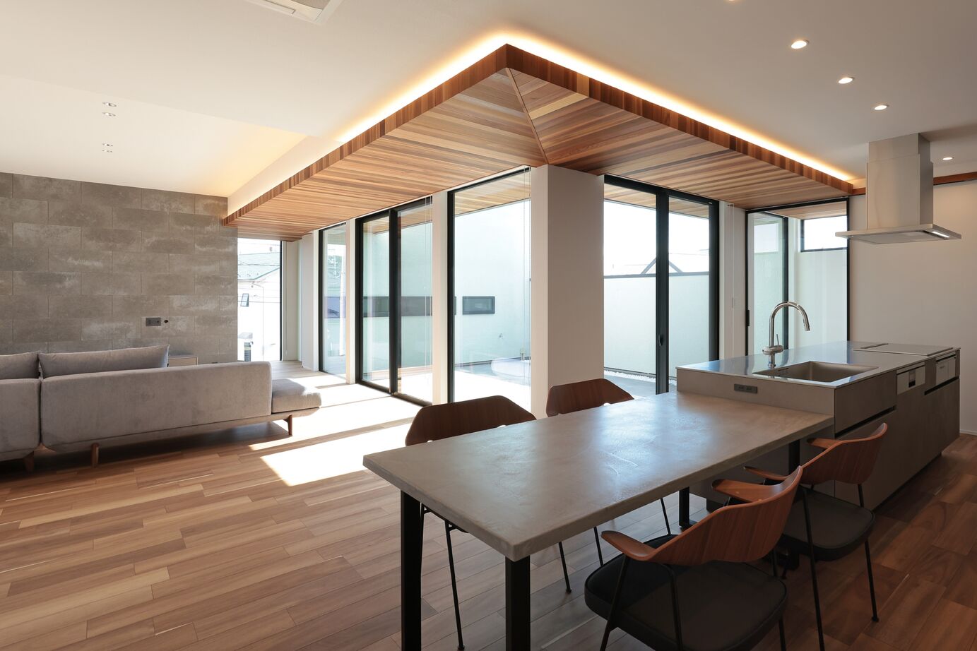 マスケン 【中庭あり/47.8坪/3,500～3,999万円】高台にある中庭住宅の建築実例画像3