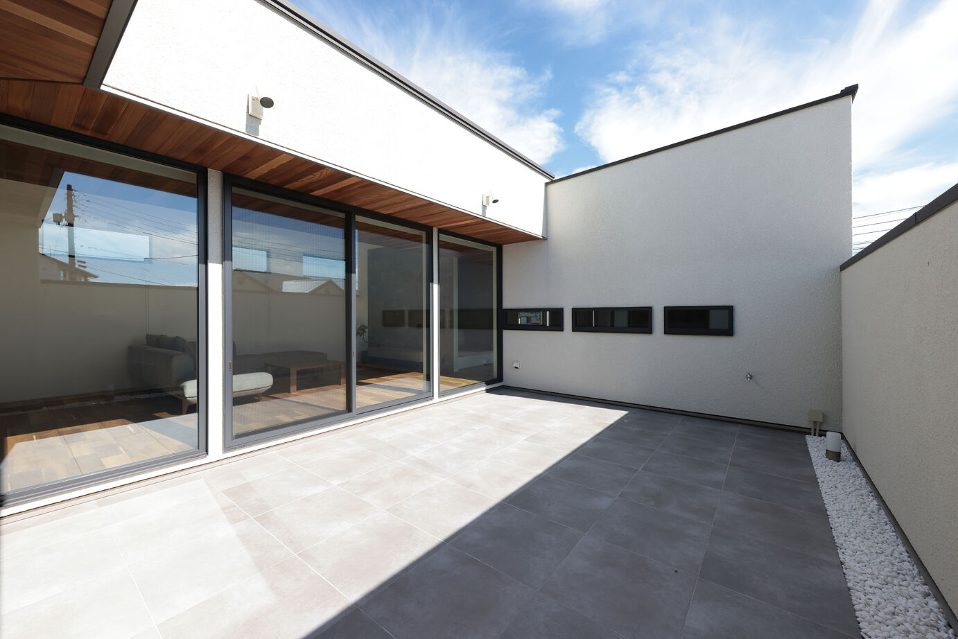 マスケン 【中庭あり/47.8坪/3,500～3,999万円】高台にある中庭住宅の建築実例画像5