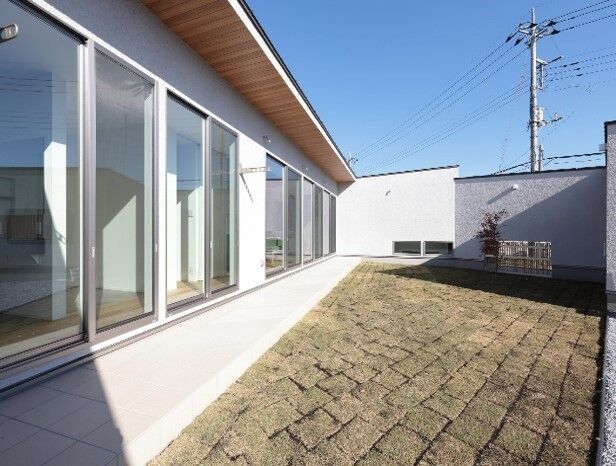 マスケン 【中庭あり/47.9坪～/3,500万円～3999万円】大きな中庭を囲む平屋の建築実例画像8