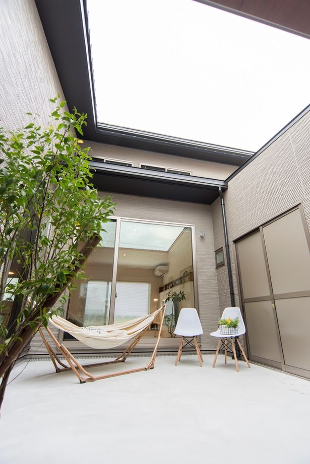 オダケホーム 「青空と緑」を切り取ったような景色がある家。の建築実例画像2