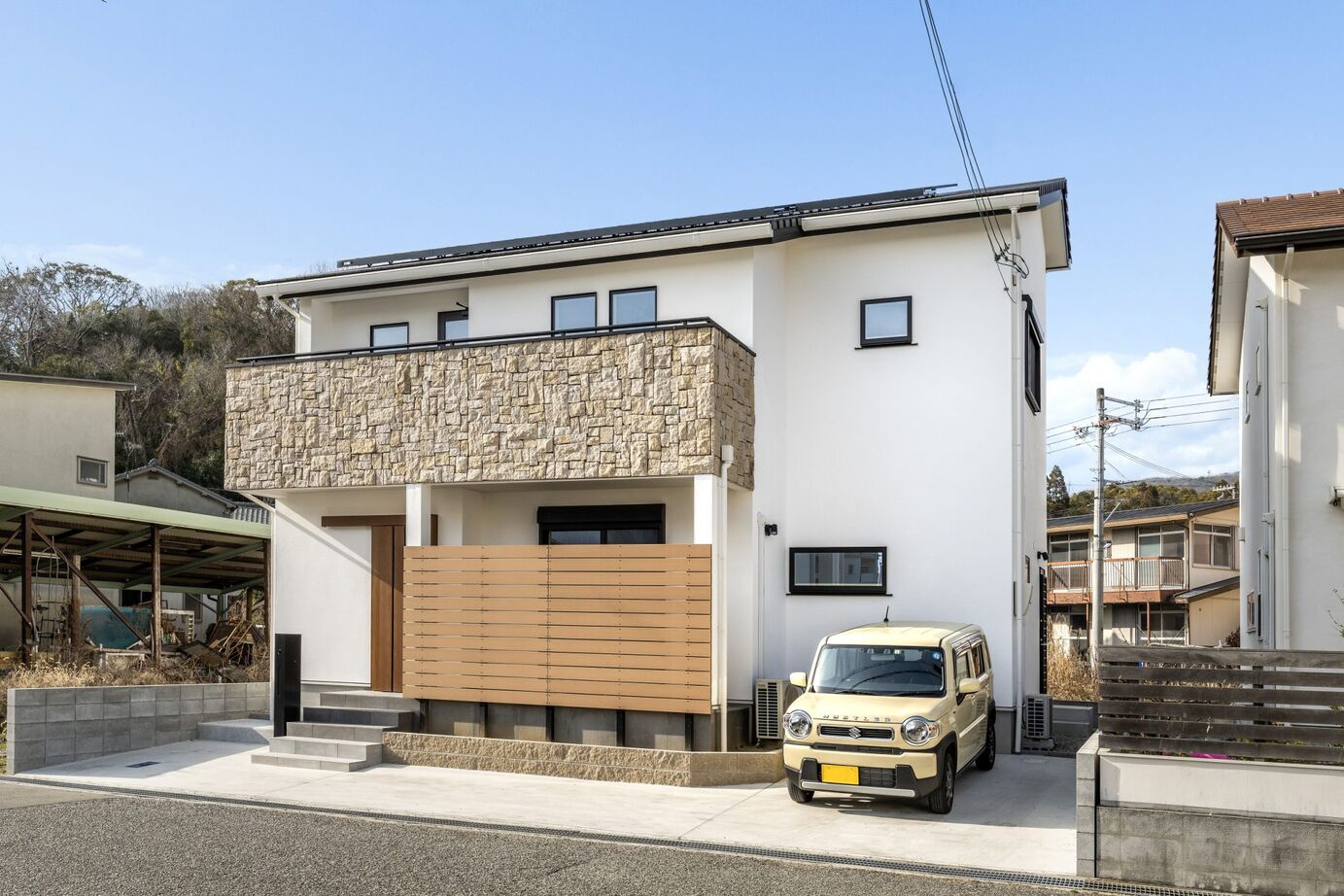 コーヨーテック＜無添加住宅＞ 【無添加住宅/兵庫県赤穂市/2000万円台】オープンキッチンを囲んで集う大きな吹抜けのある住まいの建築実例画像2