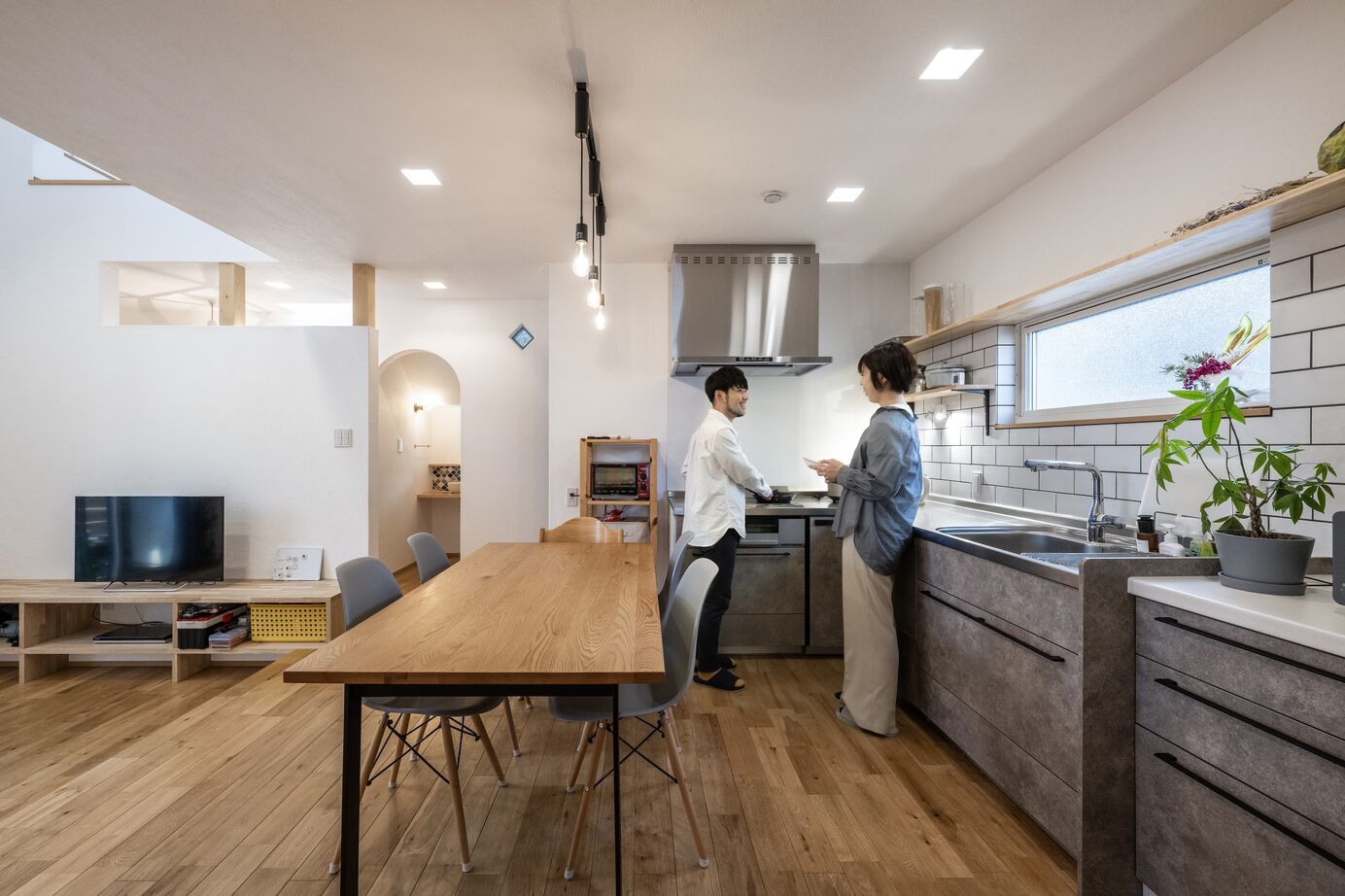 コーヨーテック＜無添加住宅＞ 【無添加住宅/兵庫県赤穂市/2000万円台】オープンキッチンを囲んで集う大きな吹抜けのある住まいの建築実例画像3