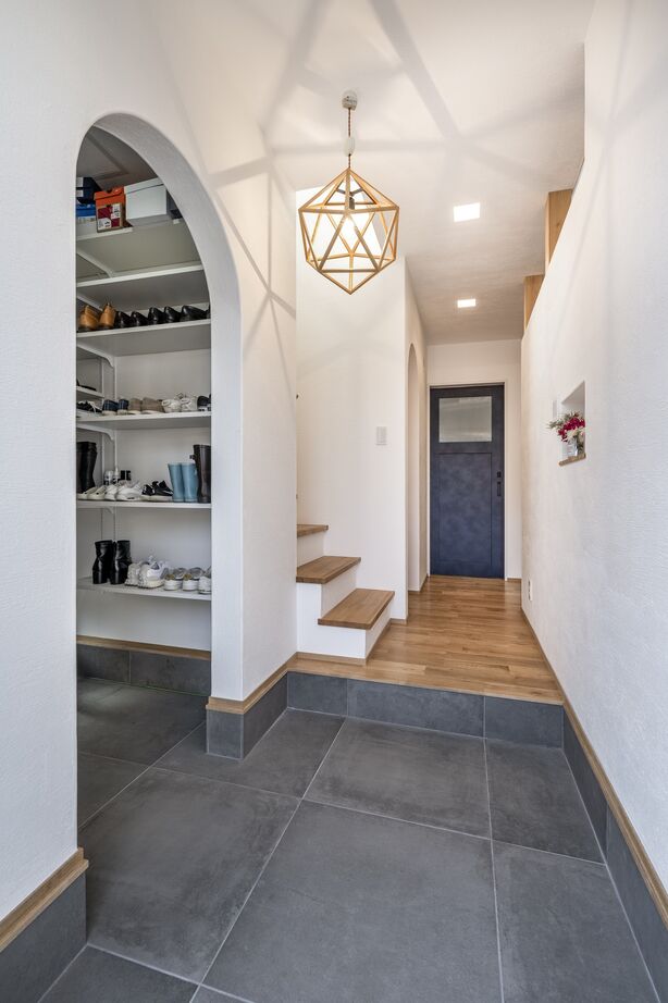 コーヨーテック＜無添加住宅＞ 【無添加住宅/兵庫県赤穂市/2000万円台】オープンキッチンを囲んで集う大きな吹抜けのある住まいの建築実例画像4