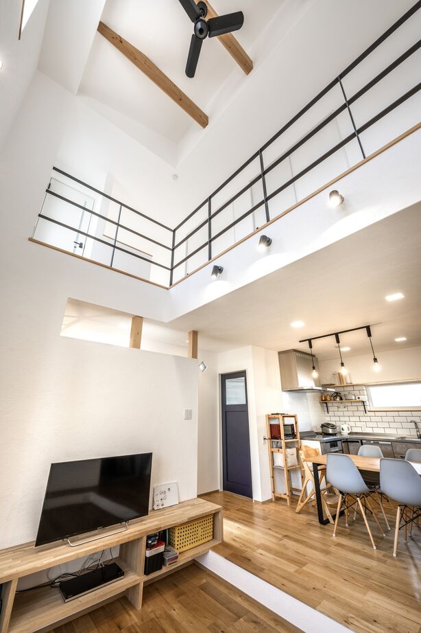 コーヨーテック＜無添加住宅＞ 【無添加住宅/兵庫県赤穂市/2000万円台】オープンキッチンを囲んで集う大きな吹抜けのある住まいの建築実例画像7