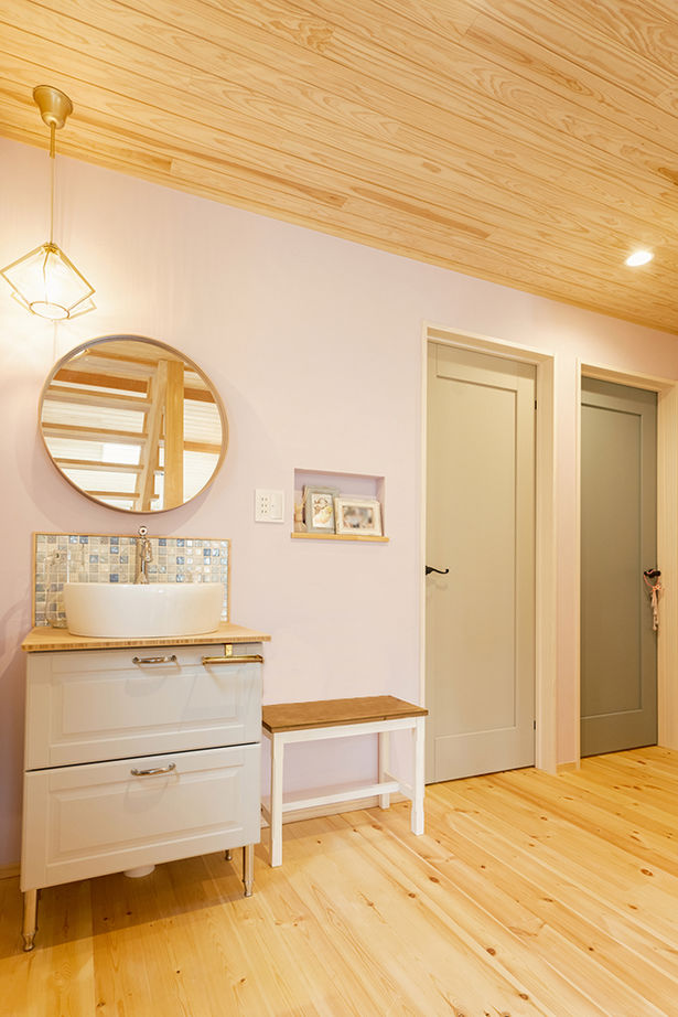 リブート 【綾瀬市｜2LDK+S｜4人家族】ヌックやパントリー、造作家具まで！家事ラクにとことんこだわった木の住まいの建築実例画像8