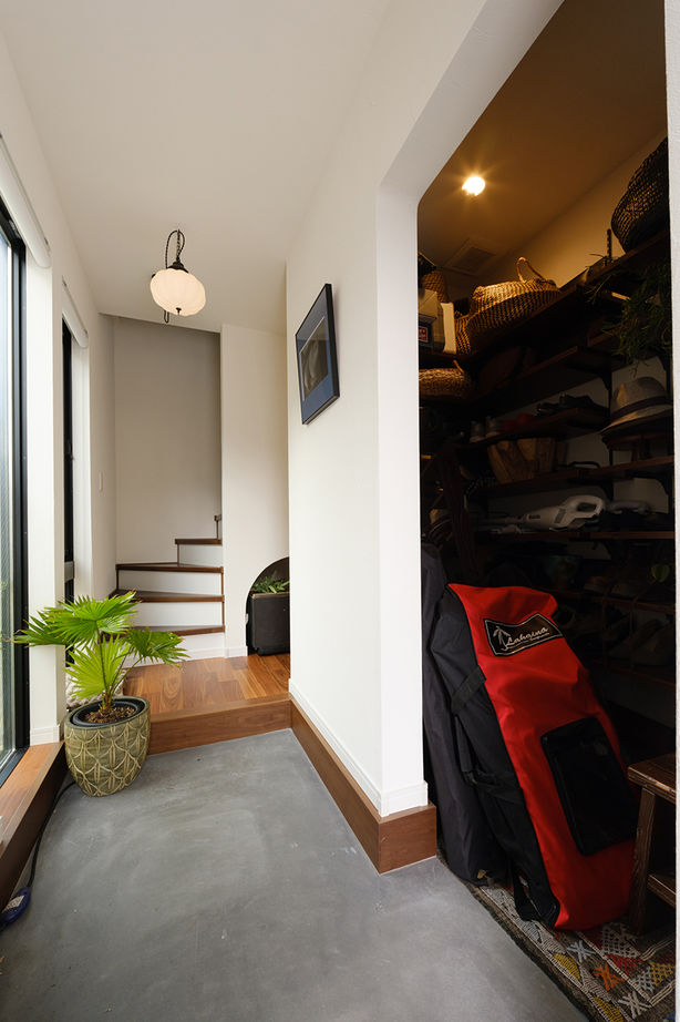 リブート 【3階建て／18坪／間取図有り】自然素材をたっぷり使った開放的な３階建て。鎌倉の四季を感じる暮らしの建築実例画像10