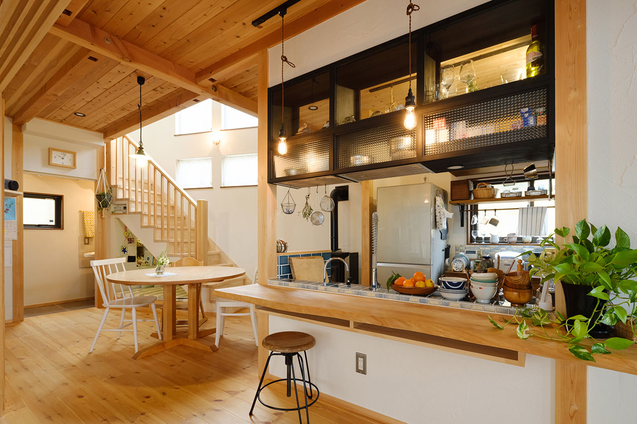 リブート 【町田市│4DK＋ロフト│自然素材】１階と２階で異なる世界感を描き、理想をカタチにした音楽室のある家の建築実例画像3