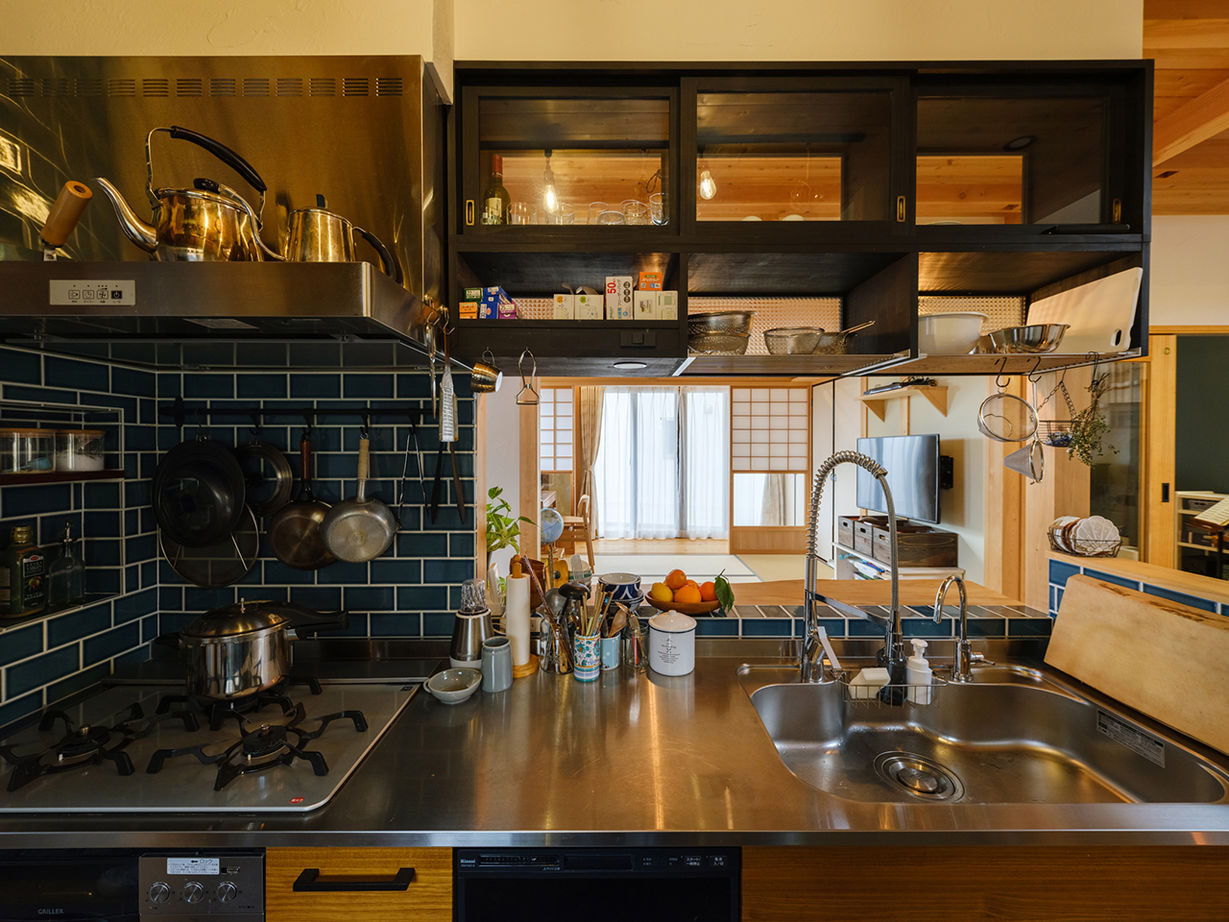 リブート 【町田市│4DK＋ロフト│自然素材】１階と２階で異なる世界感を描き、理想をカタチにした音楽室のある家の建築実例画像4