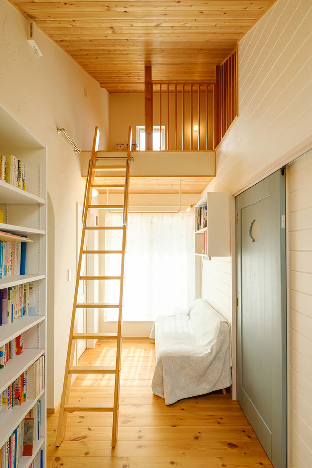 リブート 【町田市│4DK＋ロフト│自然素材】１階と２階で異なる世界感を描き、理想をカタチにした音楽室のある家の建築実例画像6