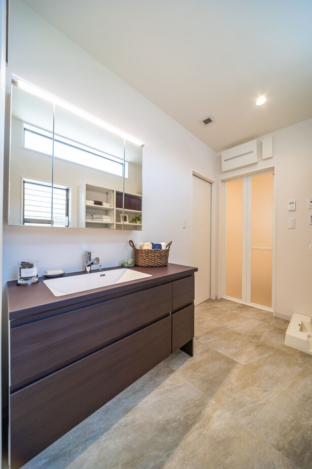 匠建枚方 【枚方市/ZEH住宅/車2台駐車】家じゅうが心地よい空気に満たされる、健康的に暮らせる家の建築実例画像6