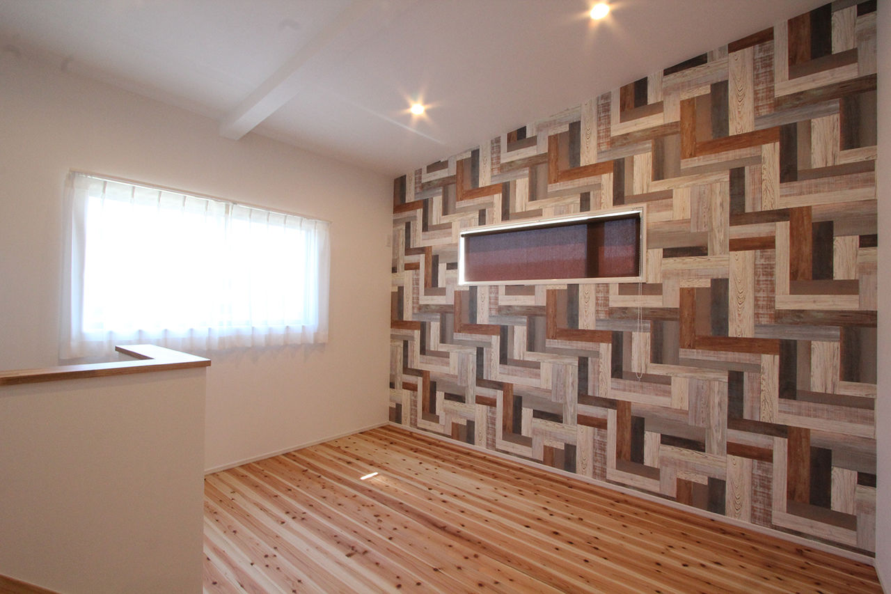 デキノヤホーム 【2000万円台／4LDK+サンルーム／スキップフロア】洋と和の世界が広がる、木を贅沢に使った心地よい住まいの建築実例画像7