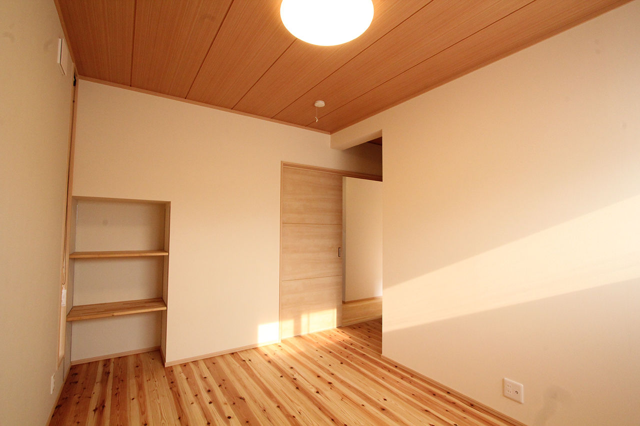 デキノヤホーム 【2000万円台/4LDK+サンルーム/太陽光発電】1階で生活が完結できる間取り。省エネで長く快適に暮らせる家の建築実例画像10