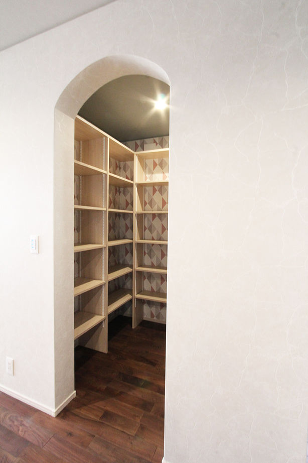 デキノヤホーム 【4000万円台/60坪/4LDK+スキップフロア/サンルーム】ブラックウォールナットの無垢材を使用した上質な家の建築実例画像7