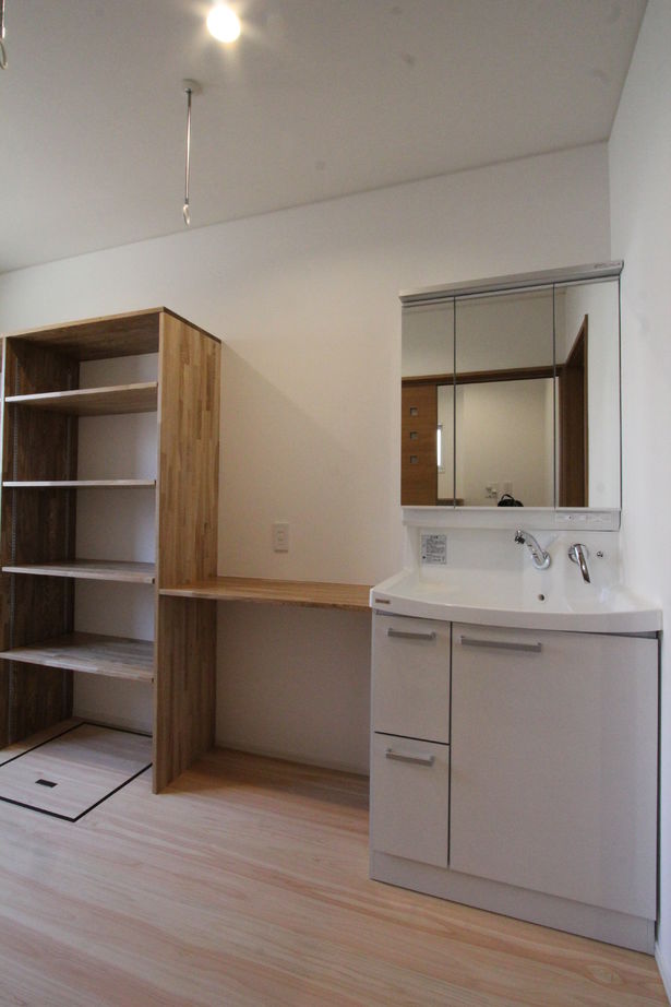 デキノヤホーム 【高岡市/５LDK/46.38坪/ナチュラル＆シックな家の建築実例画像3